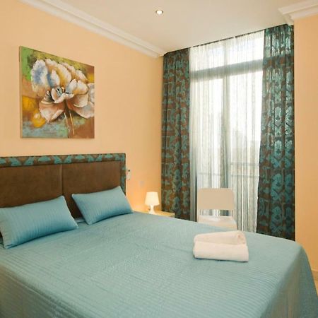Sliema Duplex 1 Bedroom Apartment With 2 Bathrooms- Sleep 4 Екстер'єр фото